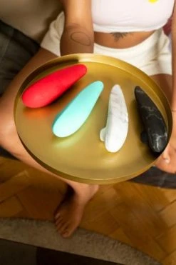 Womanizer X Marilyn MonroeTM Special Edition - Black Marbl -Obsessive Shop wz222sgz 9